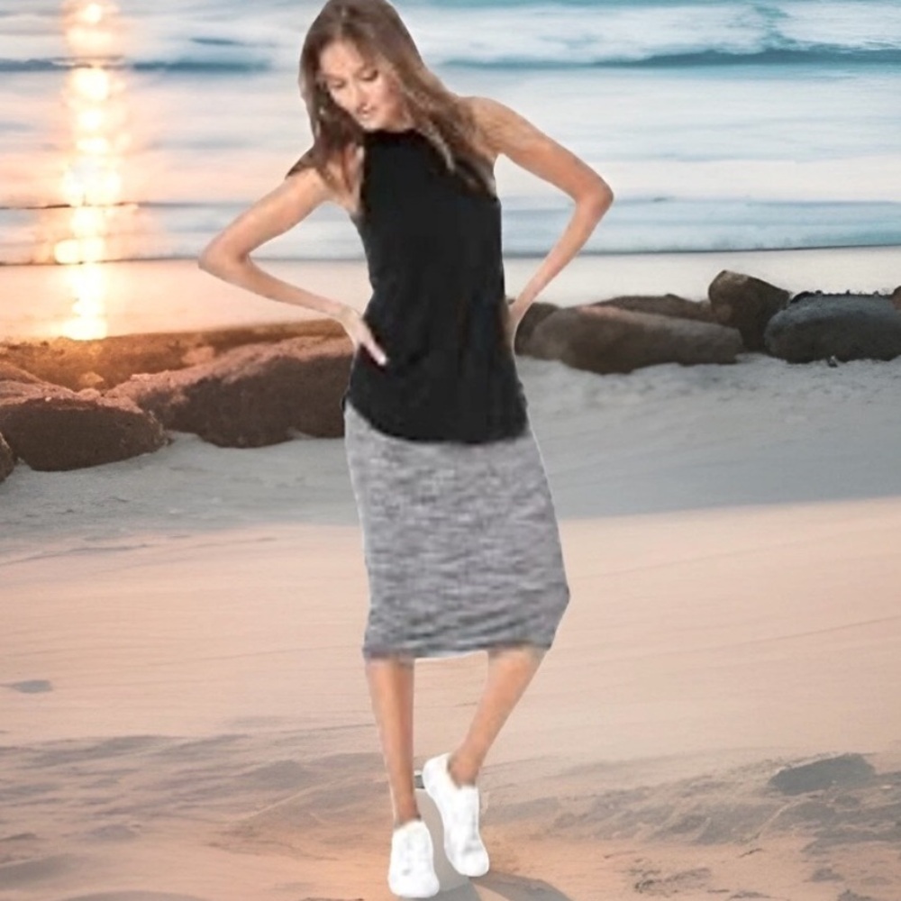 Athleta High Rise Tube Skirt On The Go MEDIUM Heather Gray Versatile Stretch